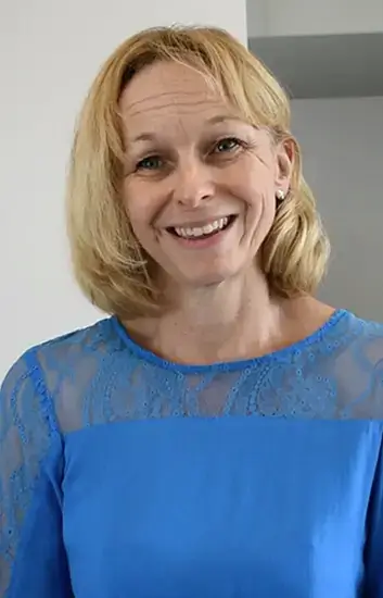 Sonya English